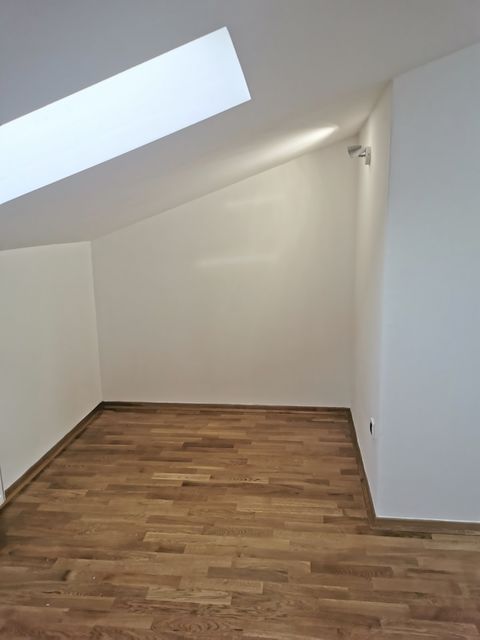 Jug Bogdana 10, Novi Sad - 9