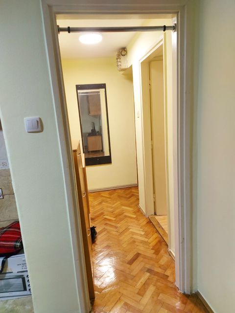 Josipa Kulundžića 10, Beograd - 3