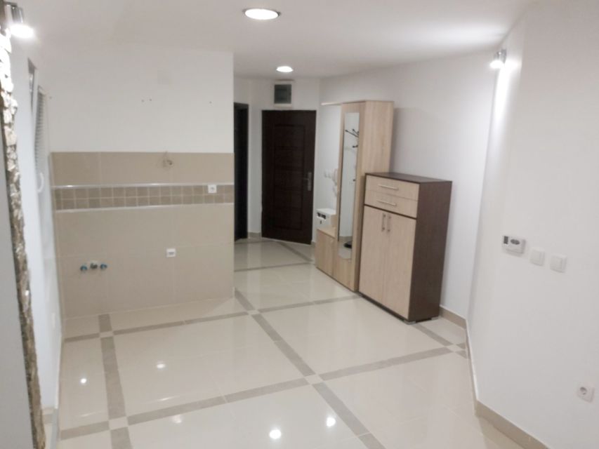 Mirijevski bulevar 41, Beograd - 3