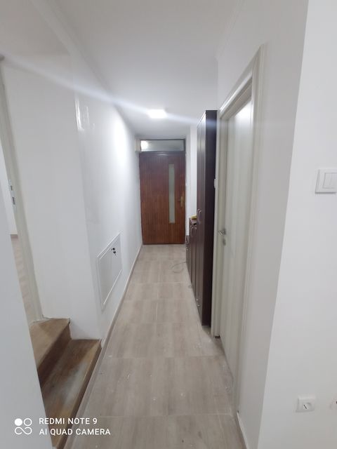 Labska 6, Beograd - 12