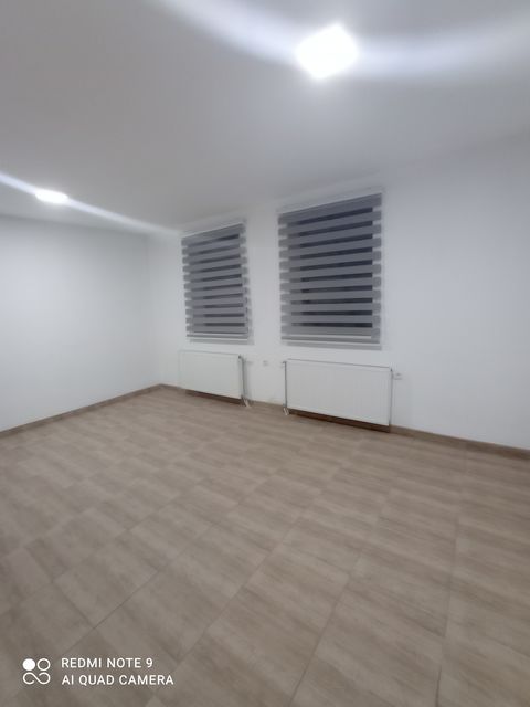 Labska 6, Beograd - 9