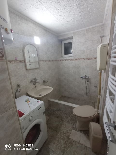 Labska 6, Beograd - 15