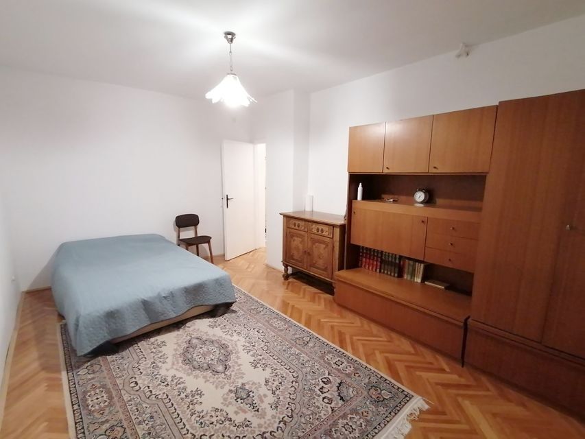 Darinke Radović 10, Beograd - 2