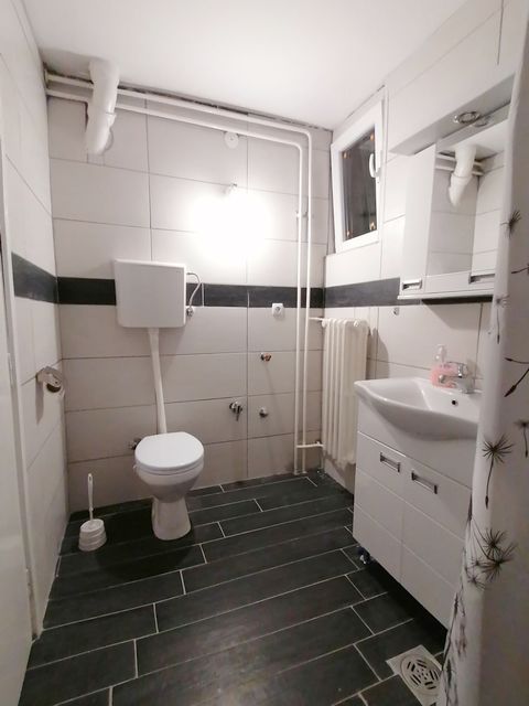 Darinke Radović 10, Beograd - 3