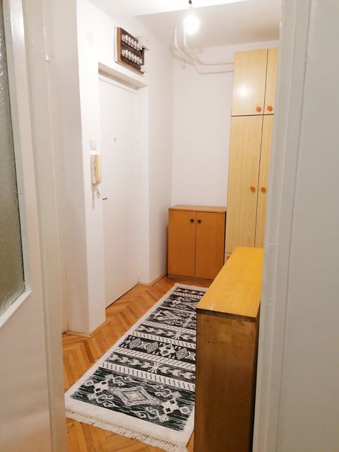 Darinke Radović 10, Beograd - 4