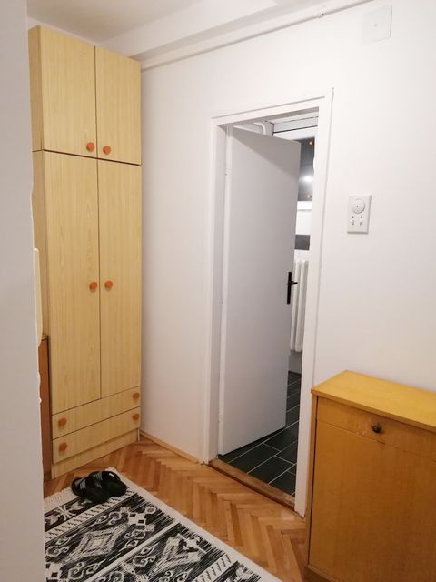 Darinke Radović 10, Beograd - 6