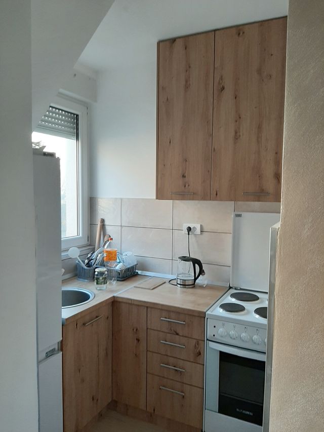 Ustanička 214, Beograd - 9