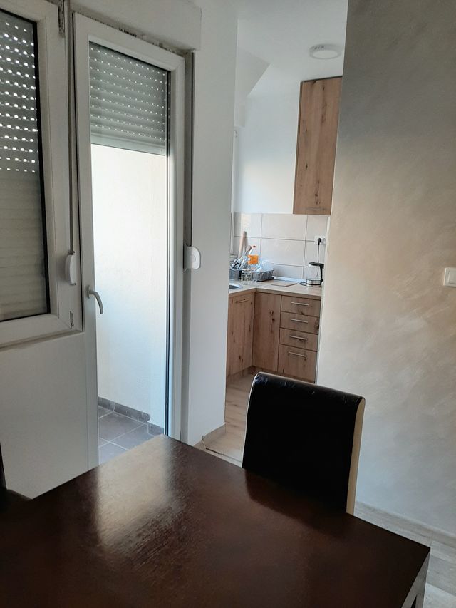 Ustanička 214, Beograd - 8