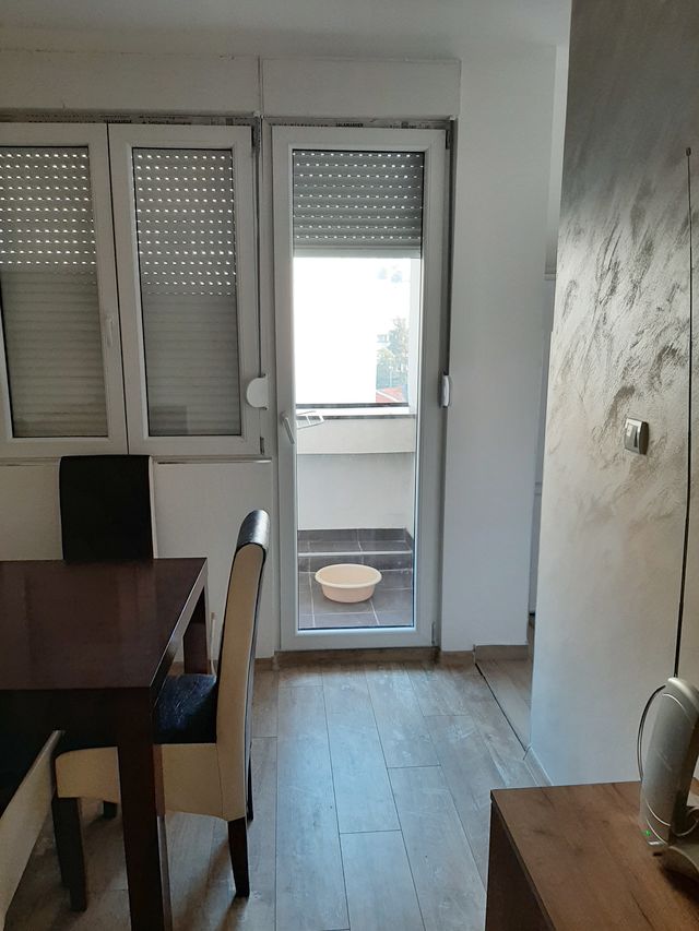 Ustanička 214, Beograd - 7