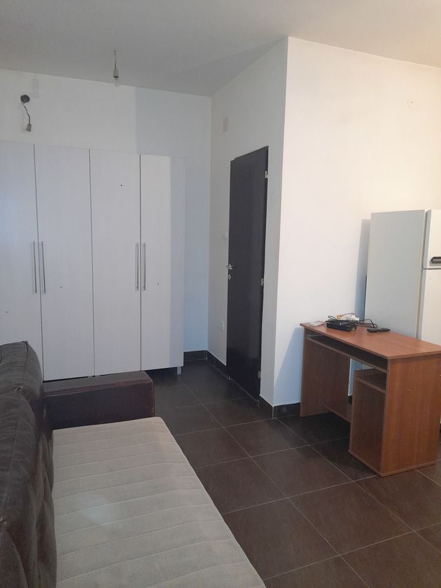 Novobeogradskih graditelja 20, Beograd - 2