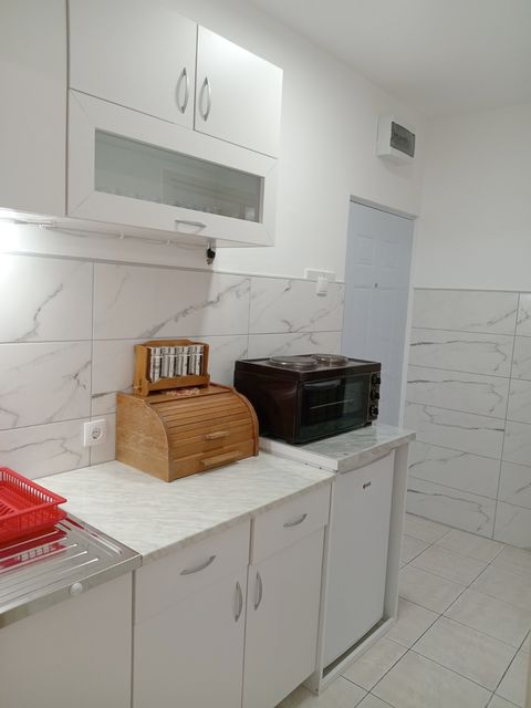 Koste Dragičevića 38, Beograd - 13