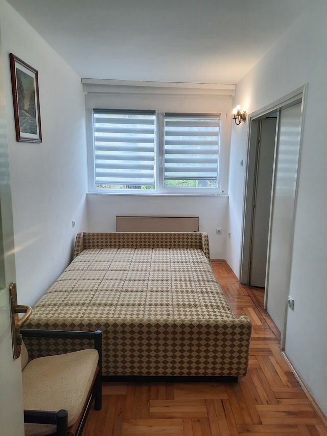 Koste Dragičevića 38, Beograd - 9