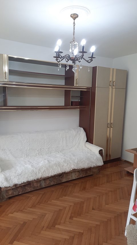 Koste Dragičevića 38, Zemun
