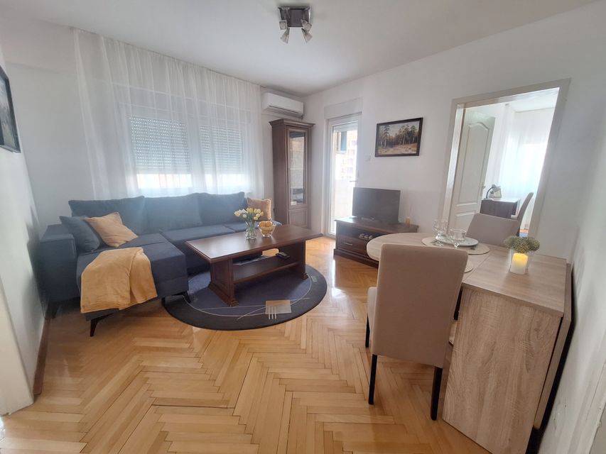 Ćirila i Metodija 22, Niš