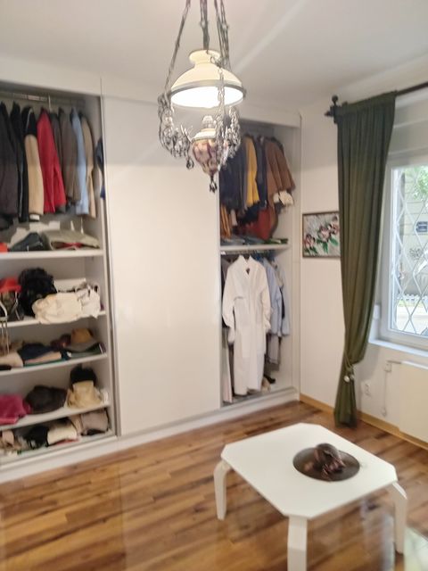 Vlajkovićeva 19, Beograd - 6