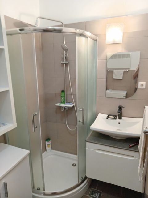 Vlajkovićeva 19, Beograd - 7