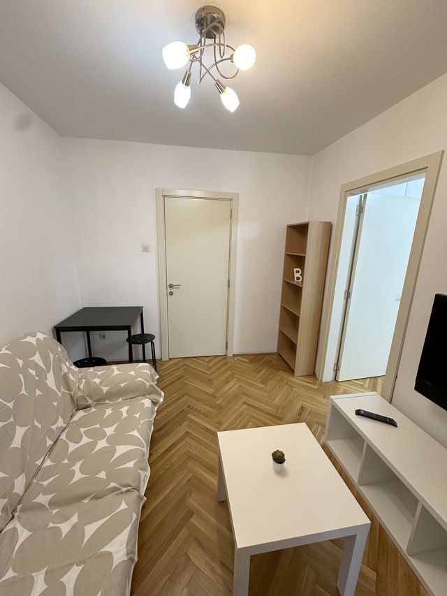 Darvinova 30, Beograd