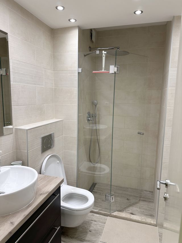 Darvinova 30, Beograd - 4