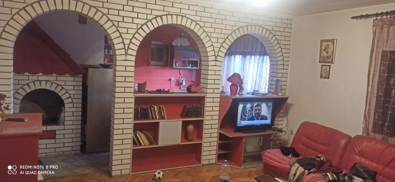 Malog Radojice 4, Klupci - 9