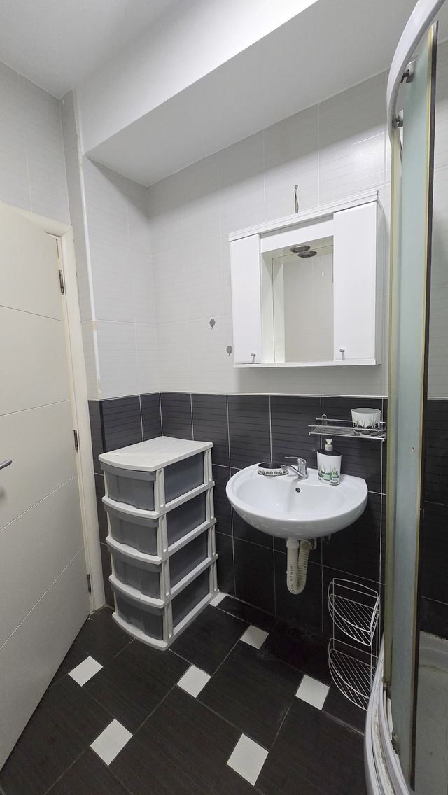 Dukatska 8, Beograd - 8