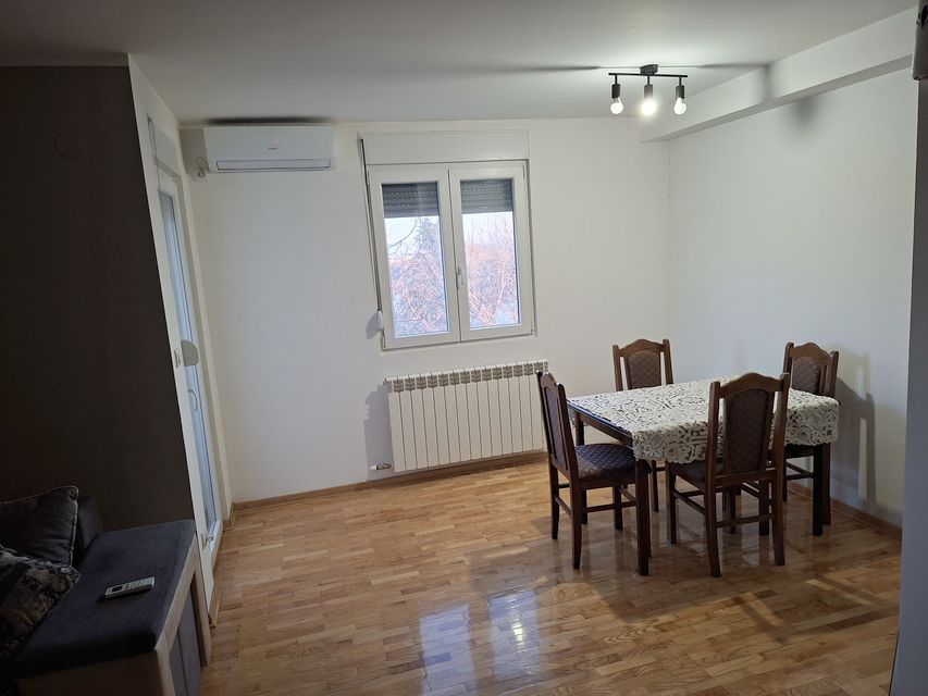 Braće Smiljanić 6, Beograd - 9