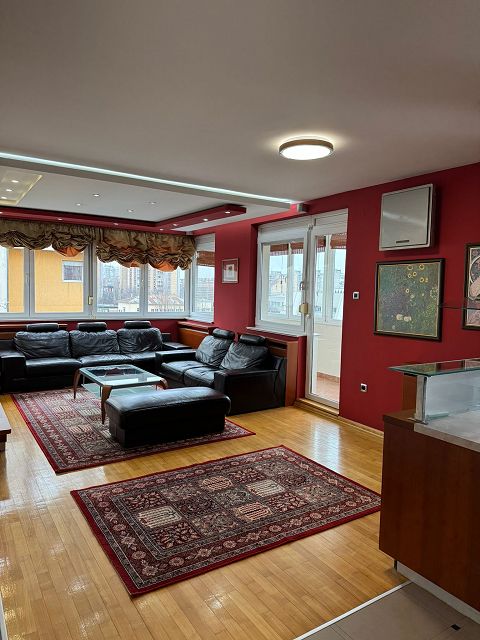 Bulevar cara Lazara 92, Novi Sad - 3