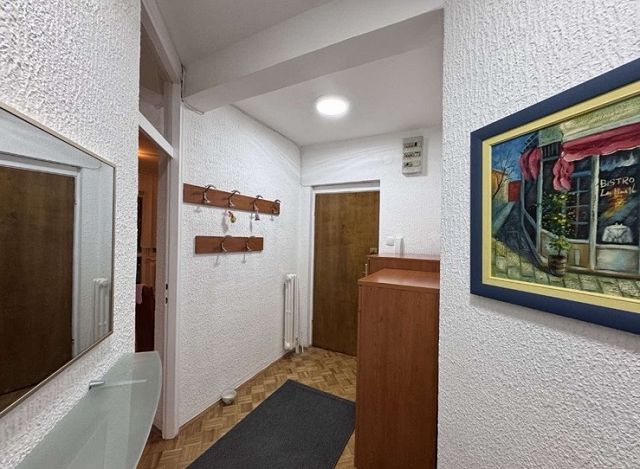 Stojana Novakovića 17, Novi Sad - 2