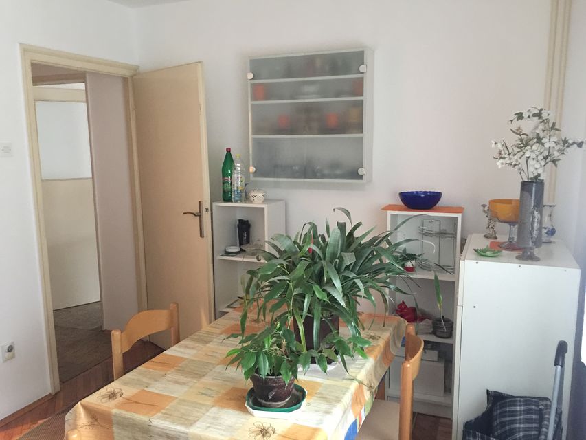 Dvadesetsedmog marta 34, Beograd - 6