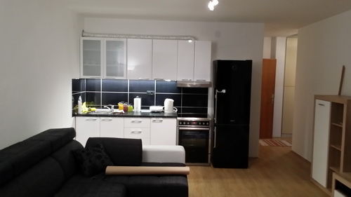 Petra Škundrića 26, Beograd - 5