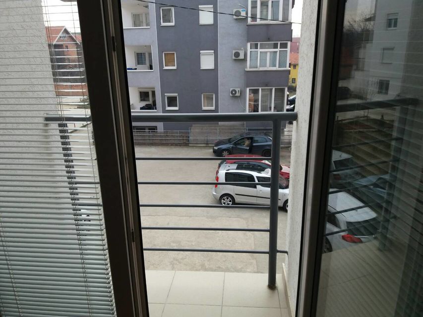 Ljubiše Miodragovića 7j, Beograd - 7
