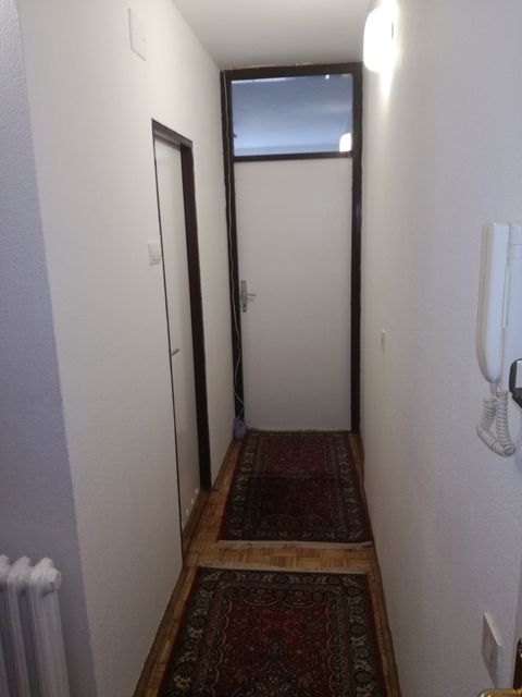 Nehruova 103, Beograd - 3