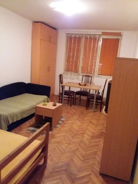 Salvadora Aljendea 8, Beograd - 5