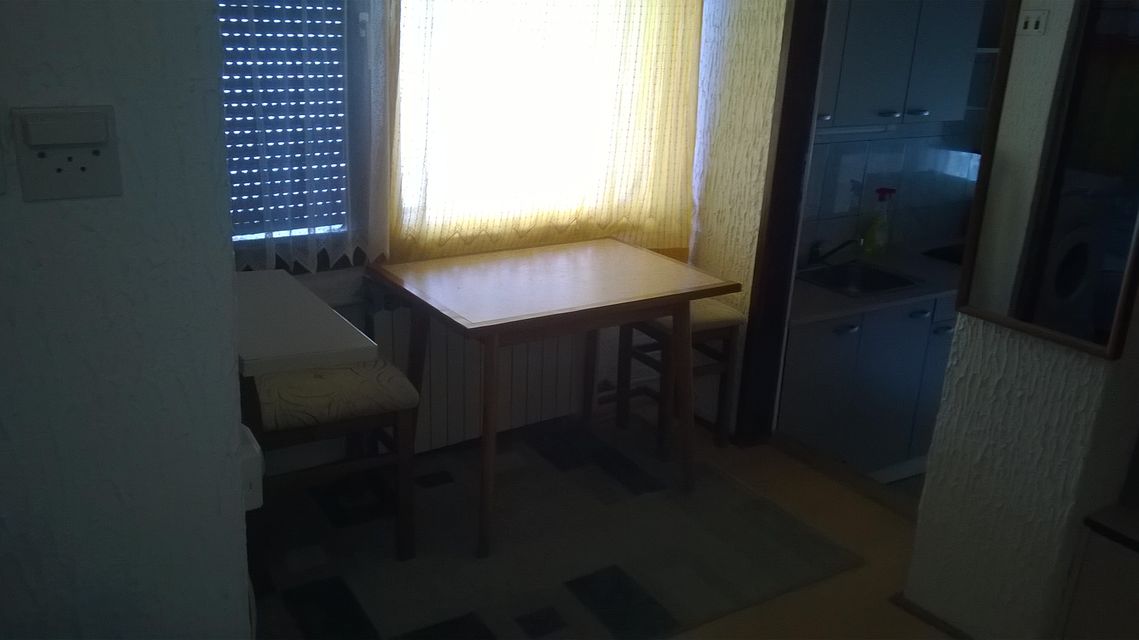 Majke Kujundžića 19, Beograd - 3