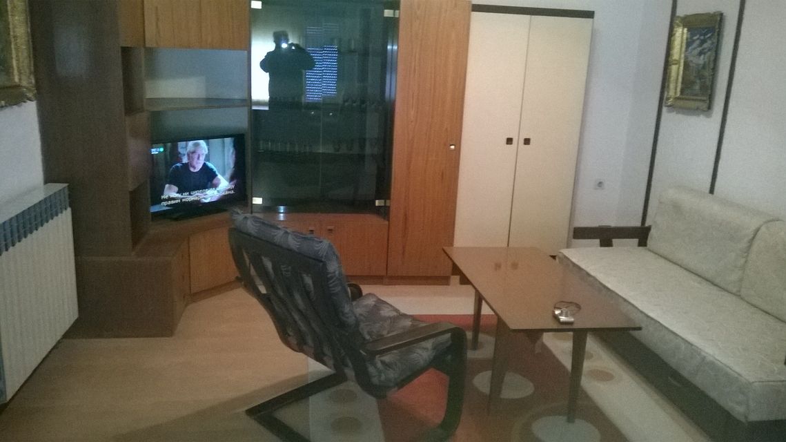 Majke Kujundžića 19, Beograd - 4