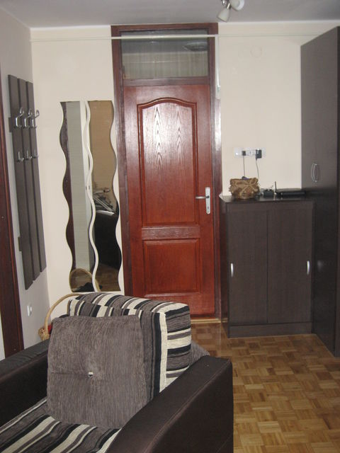 Partizanskih baza 2, Novi Sad - 6