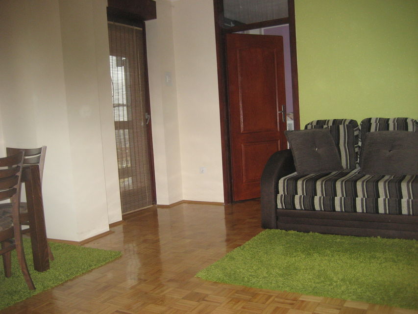 Partizanskih baza 2, Novi Sad - 10