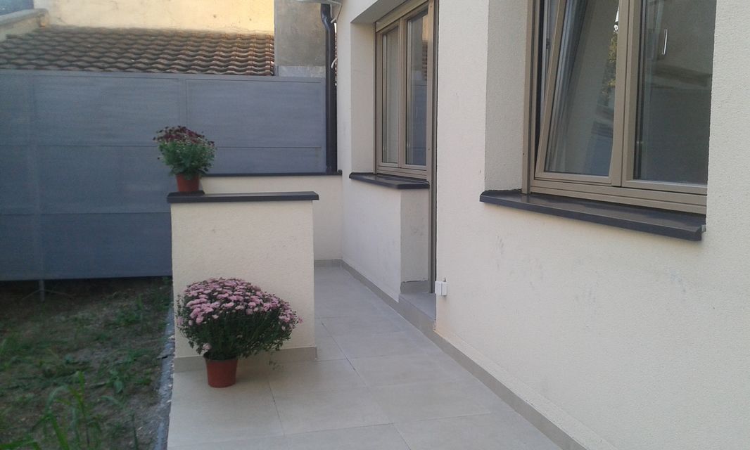 Fabrisova 15, Beograd - 8