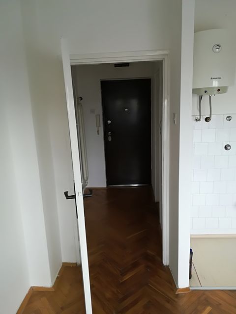 Kraljice Marije 21, Beograd - 3