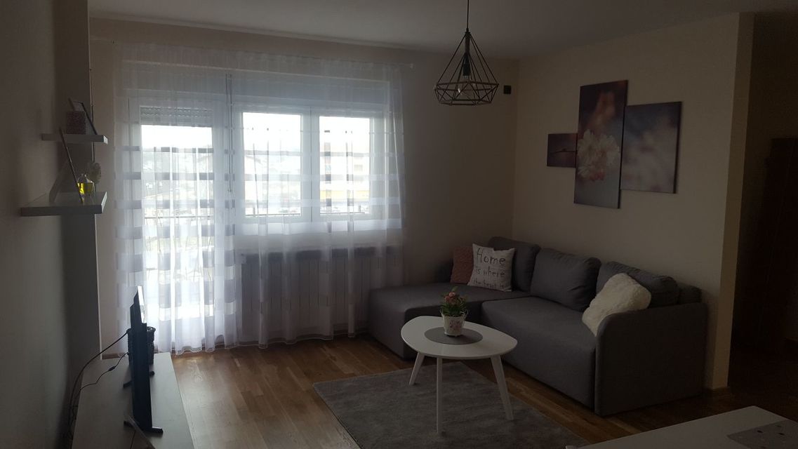 Vojvode Vlahovića 43k, Beograd - 3