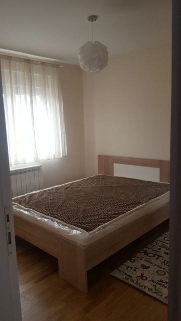 Vojvode Vlahovića 43k, Beograd - 10