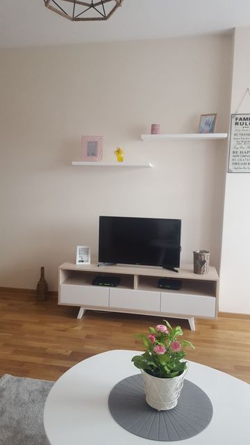 Vojvode Vlahovića 43k, Beograd - 4