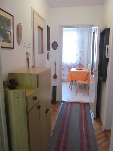 Nevesinjska 11, Beograd - 1