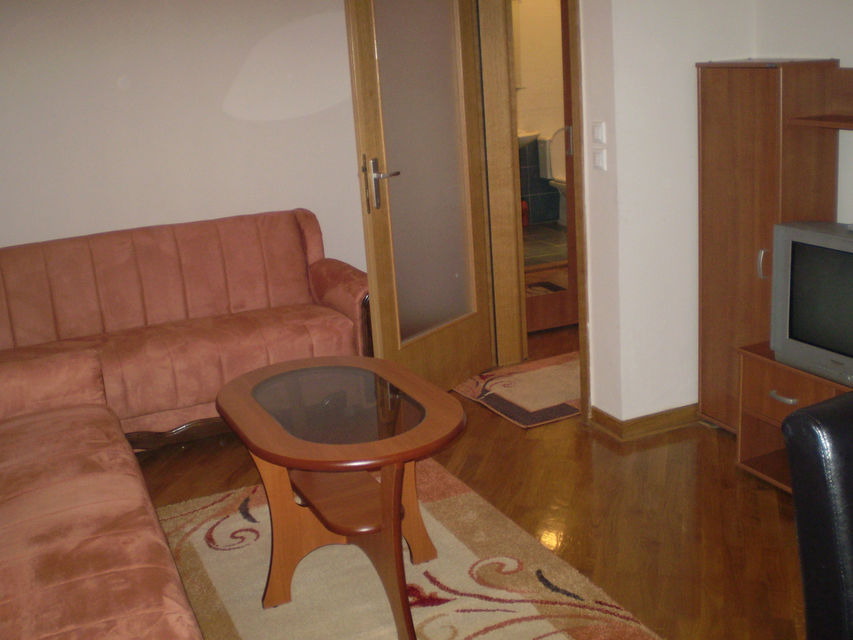 Dimitrija Tucovića 28b, Beograd - 2