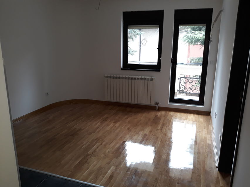 Bore Prodanovića 19, Beograd - 18